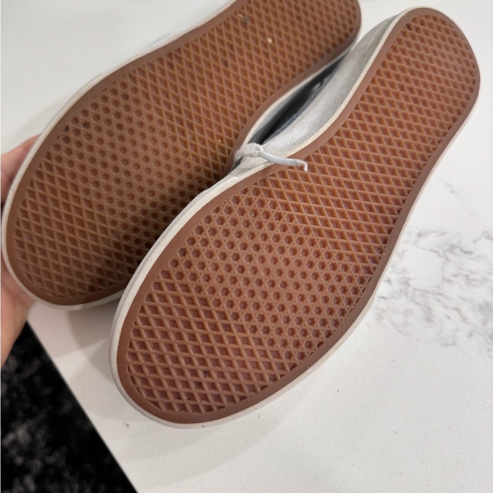 Vans - Picture 4 of 4